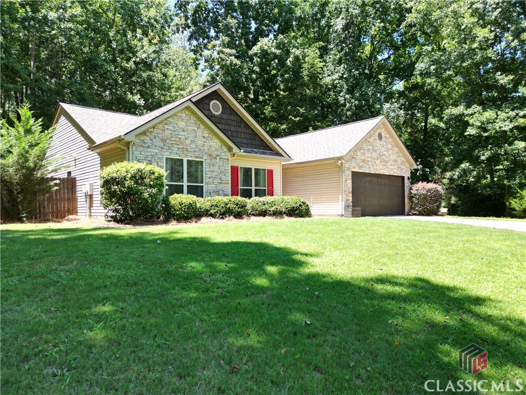 1075 Covenant Court Bethlehem, GA 30620 - Photo 2 of 24