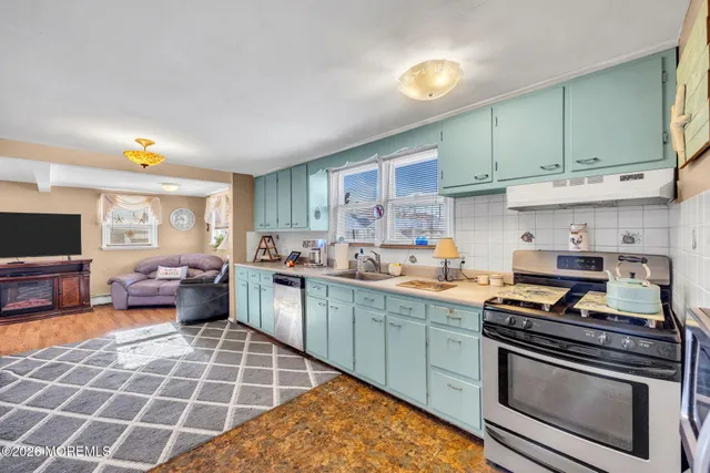 $389,000 | 265 Thompson Avenue, Middletown, NJ 07748