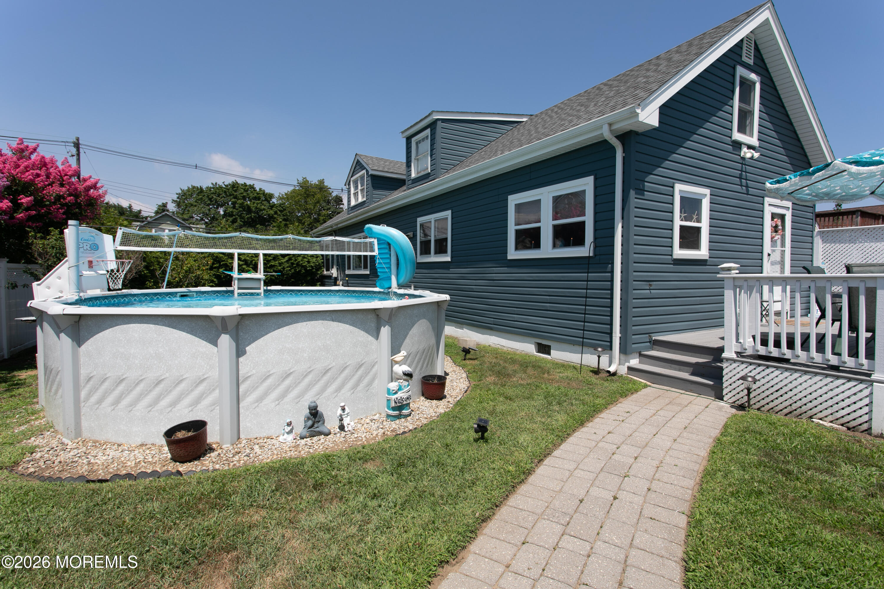 265 Thompson Avenue Middletown, NJ 07748 - Photo 28 of 35 265 Thompson Ave Middletown-print-016-01