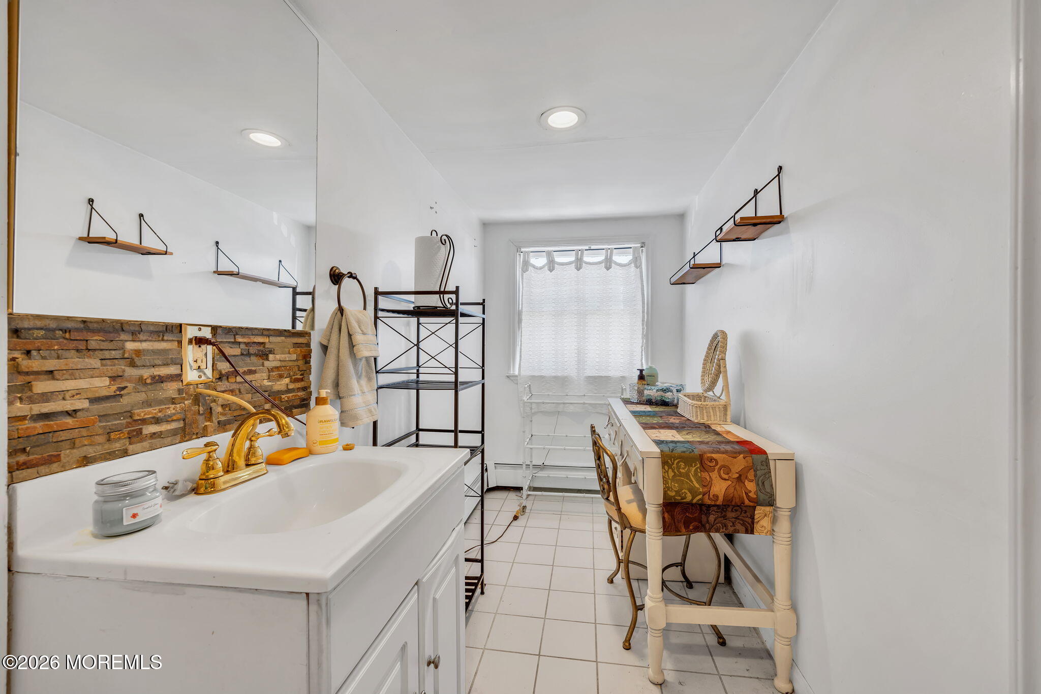 265 Thompson Avenue Middletown, NJ 07748 - Photo 32 of 35 Primary Bath