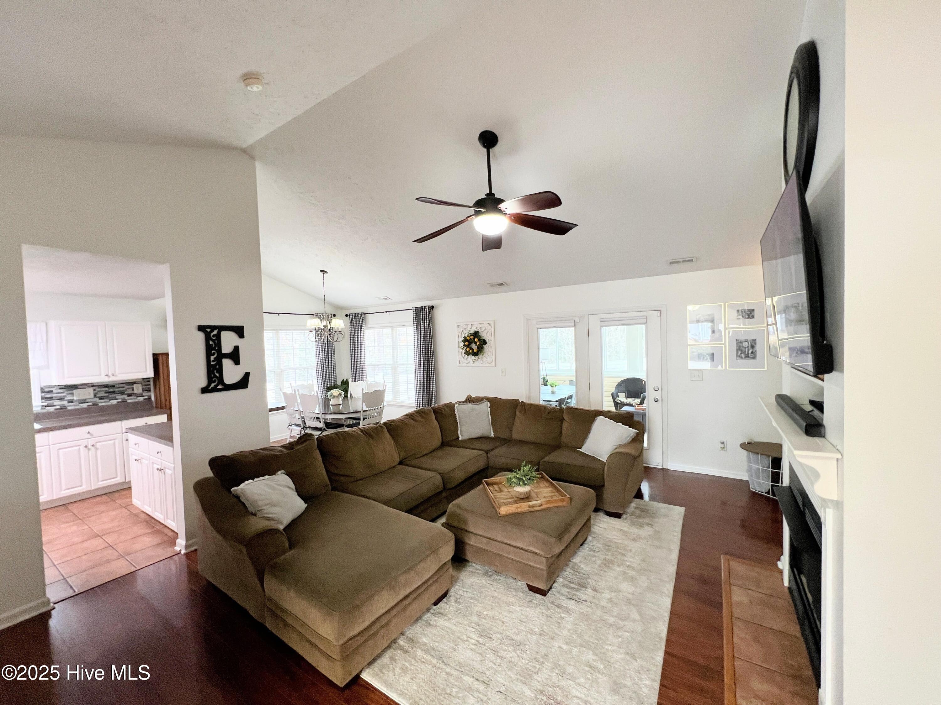 205 Harrier Drive Havelock, NC 28532 - Photo 11 of 57 IMG_0317-EDIT