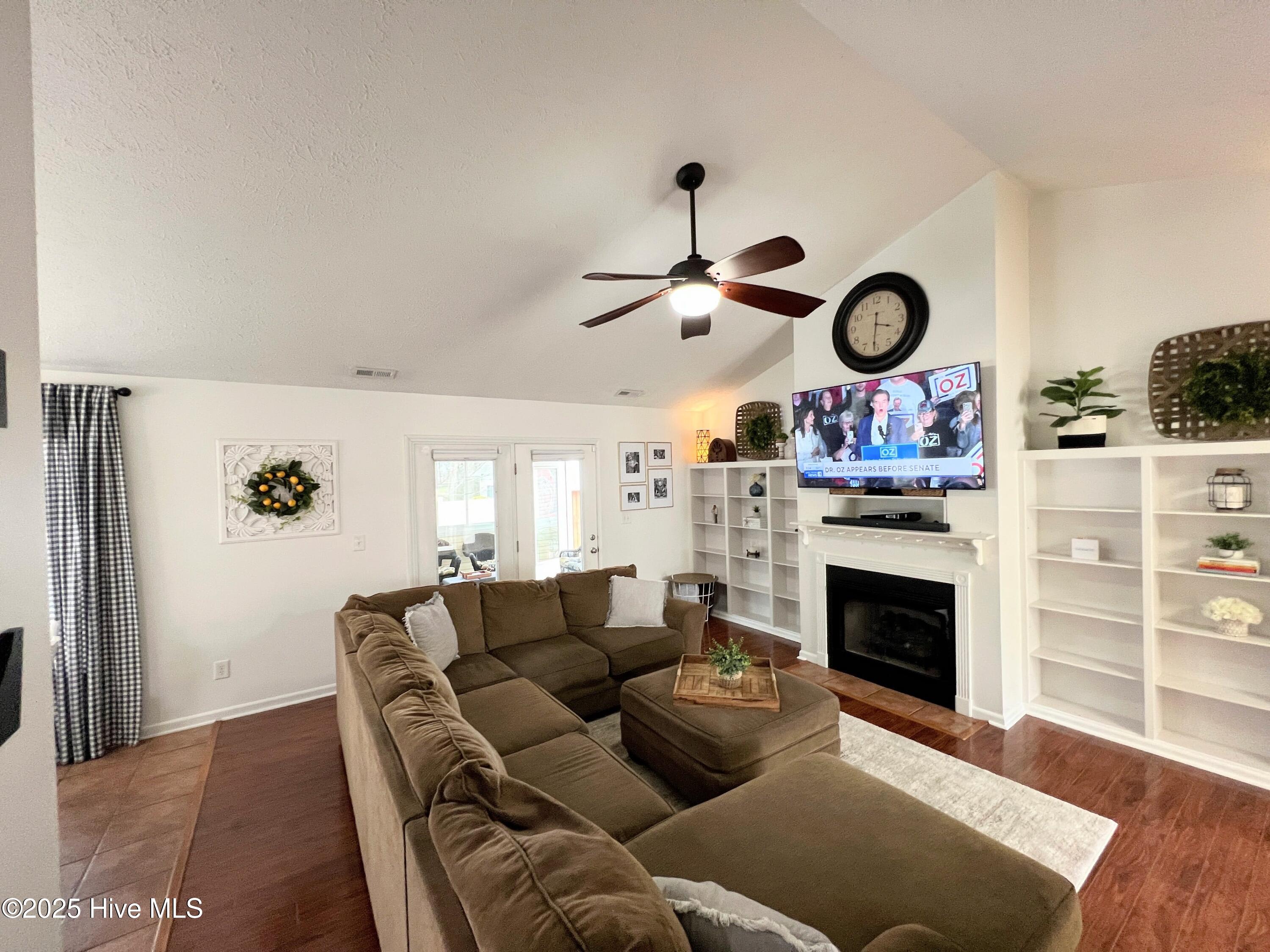 205 Harrier Drive Havelock, NC 28532 - Photo 12 of 57 IMG_0318-EDIT