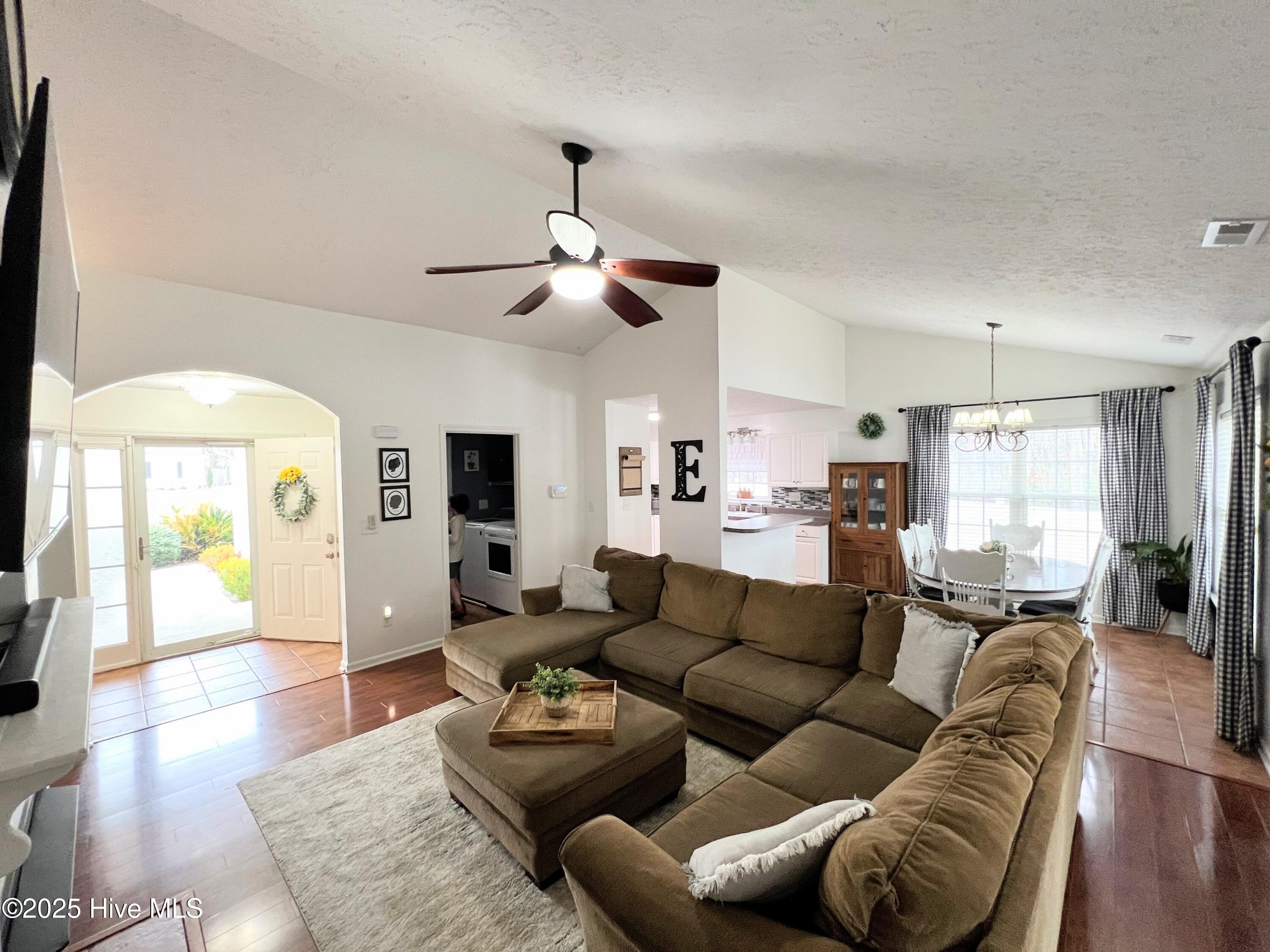 205 Harrier Drive Havelock, NC 28532 - Photo 14 of 57 IMG_0320-EDIT