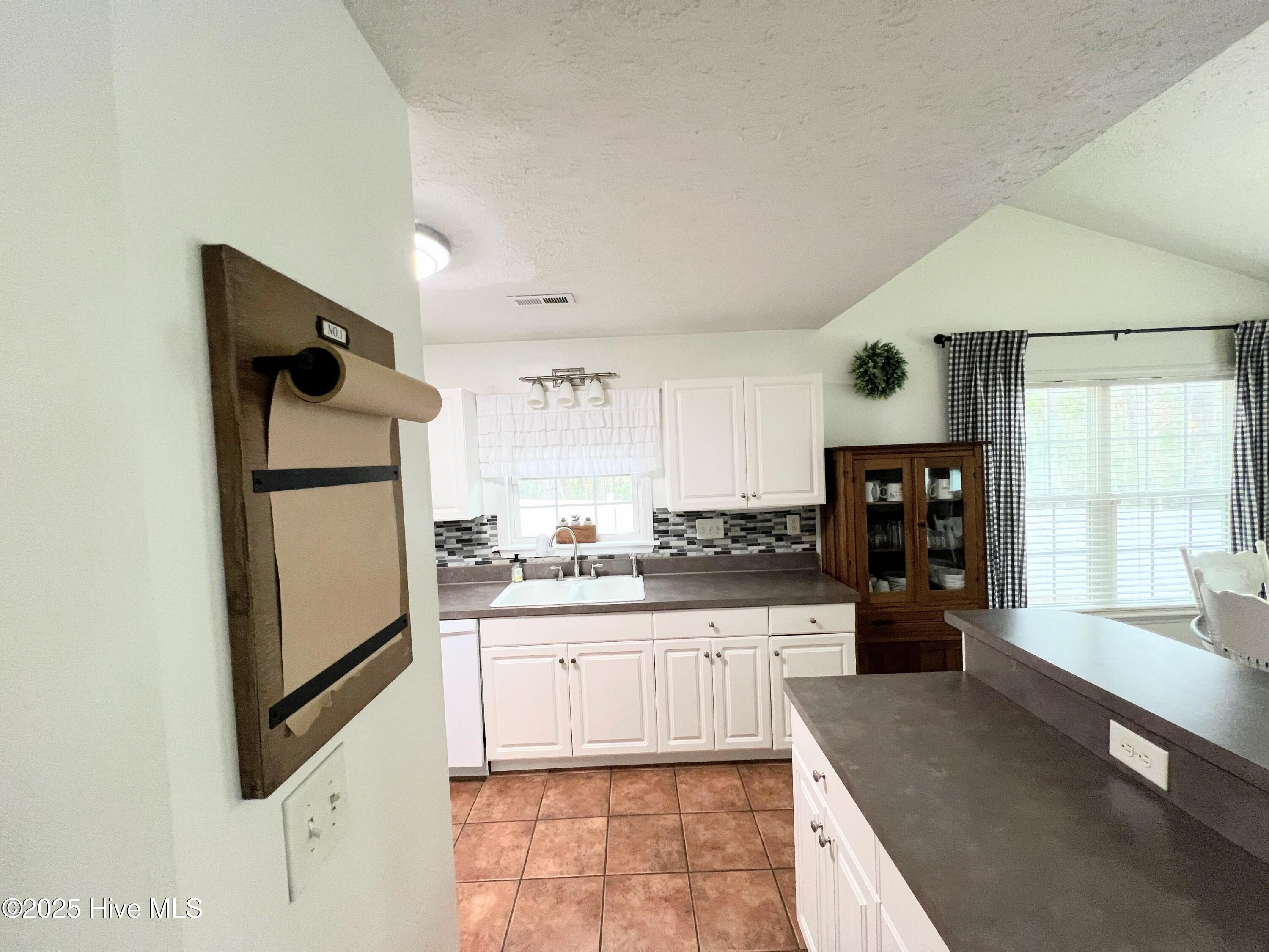 205 Harrier Drive Havelock, NC 28532 - Photo 15 of 57 IMG_0322-EDIT