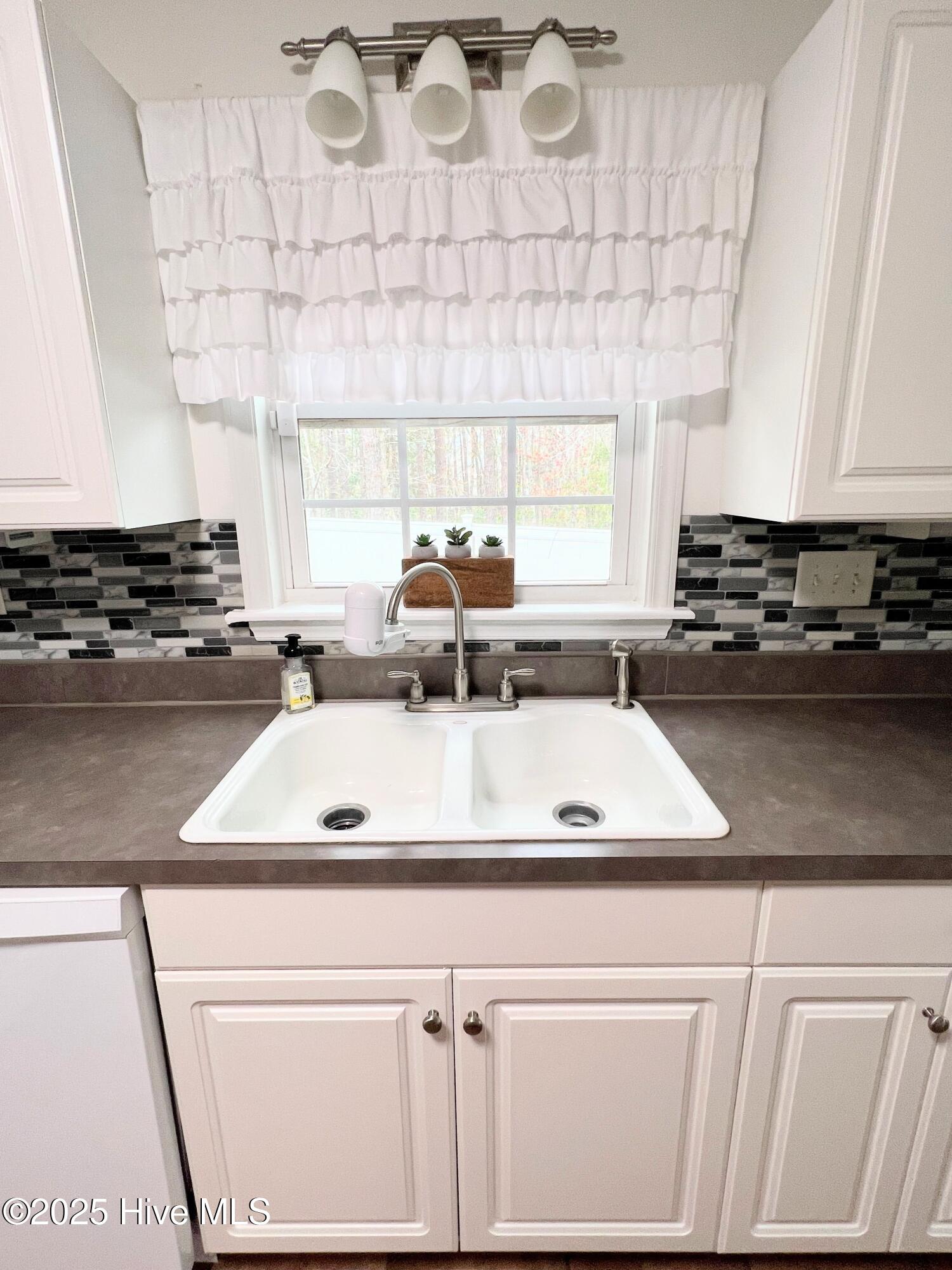 205 Harrier Drive Havelock, NC 28532 - Photo 20 of 57 IMG_0327-EDIT