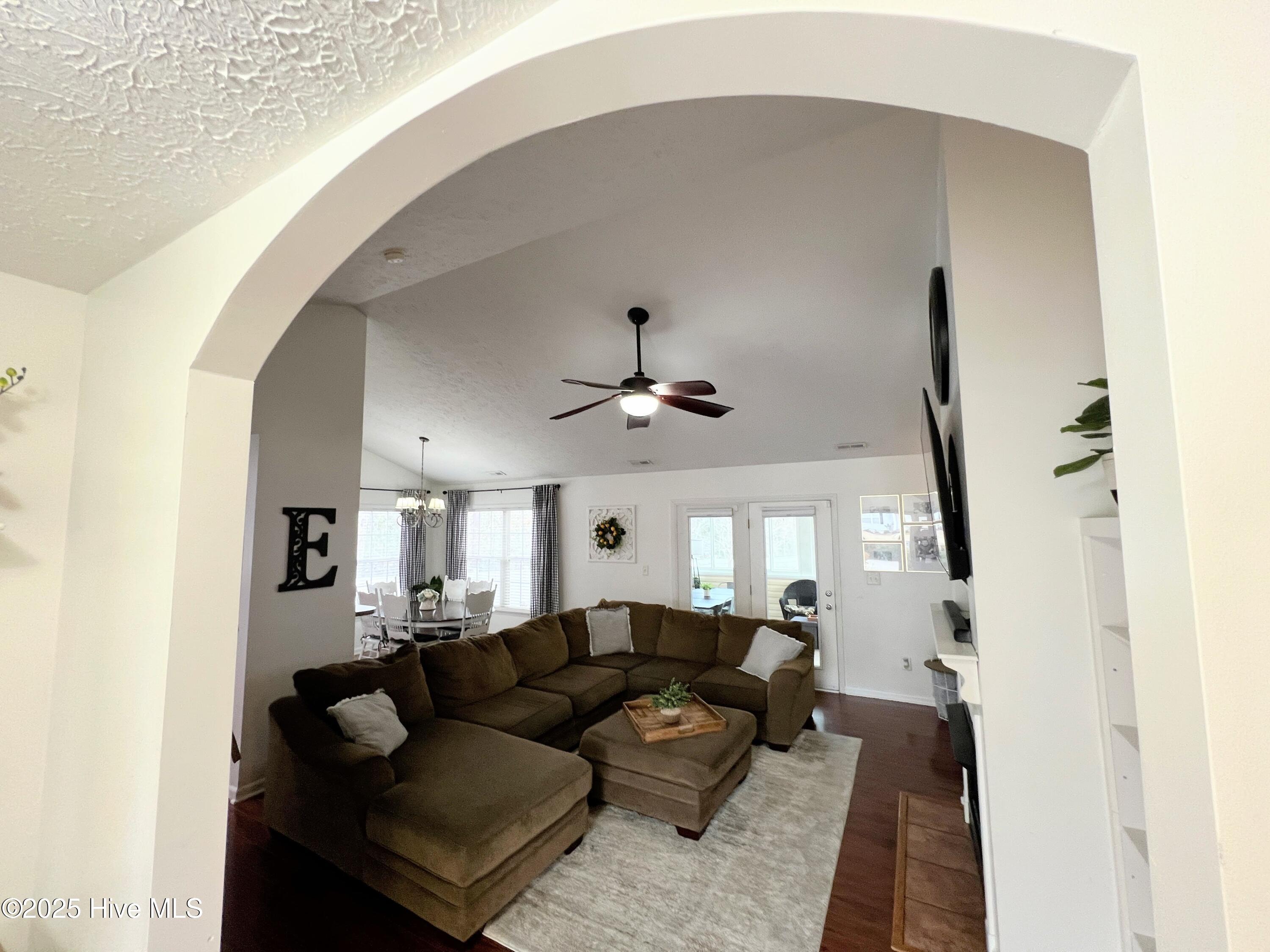 205 Harrier Drive Havelock, NC 28532 - Photo 10 of 57 IMG_0316-EDIT