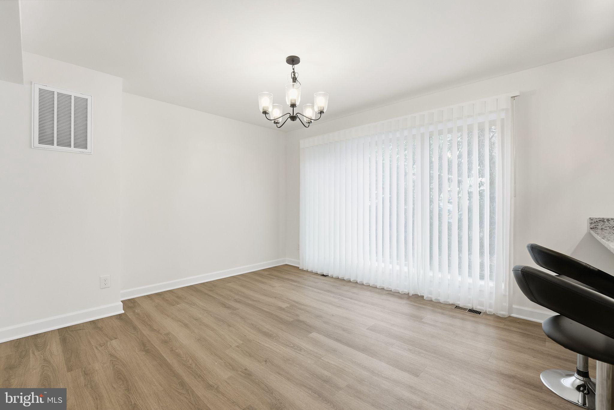 139 Oak View Street Culpeper, VA 22701 - Photo 18 of 42 Dining Room