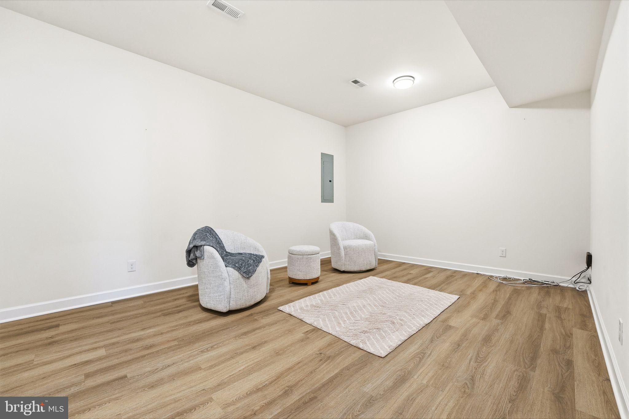 139 Oak View Street Culpeper, VA 22701 - Photo 9 of 42 Flex Room or possible 4th BR (no window)