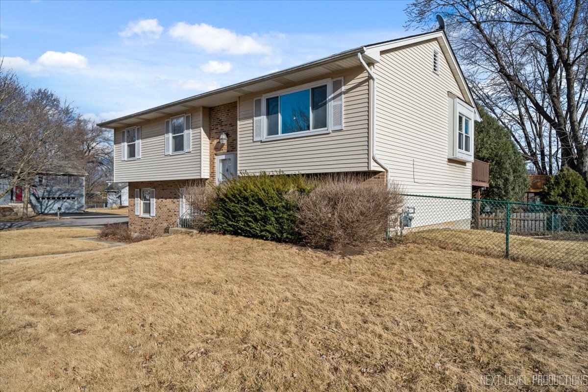 219 Mary Lane Cary, IL 60013 - Photo 19 of 20