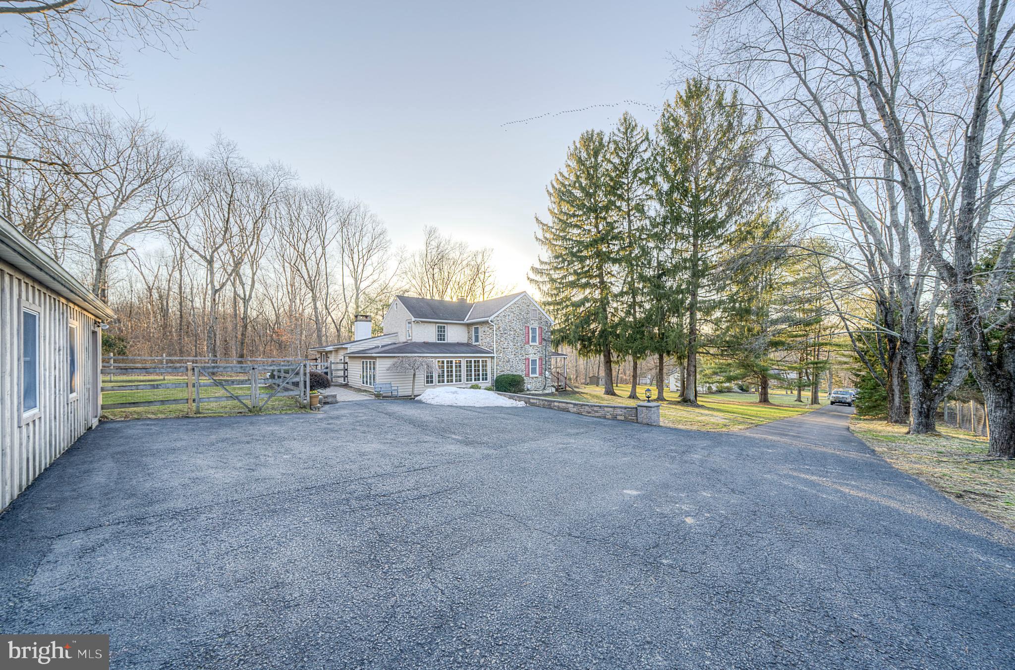 1113 Three Mile Run Road Perkasie, PA 18944 - Photo 11 of 59