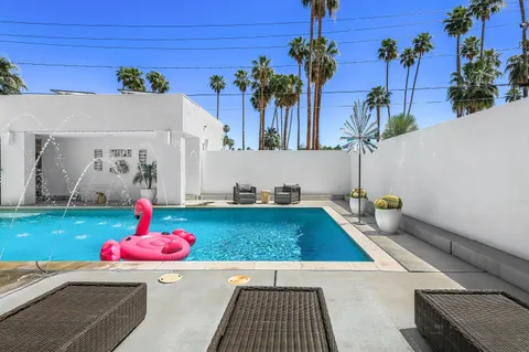 $2,200,000 | 1190 South Calle De Maria, Palm Springs, CA 92264