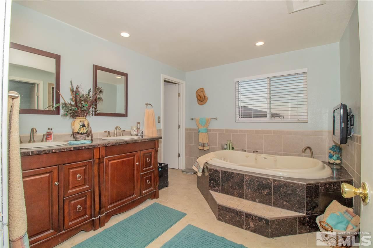 2430 Seneca Drive Reno, NV 89506 - Photo 8 of 23 Photo 8