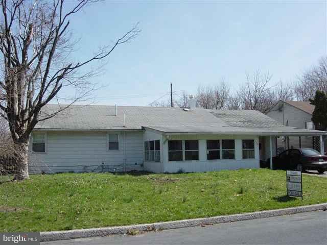 110 Arnold Road Enola, PA 17025 - Photo 3 of 5 Gallery Image 3