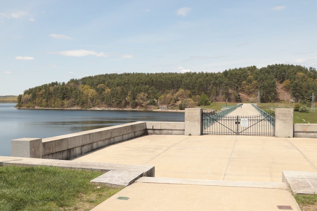 25 Eagle Nest Road, Unit 25 Clinton, MA 01510 - Photo 38 of 38 a view of a swimming pool with an ocean view