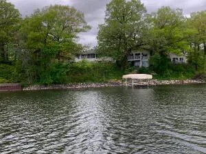 $2,100 | 24111 64th Place, Paddock Lake, WI 53168