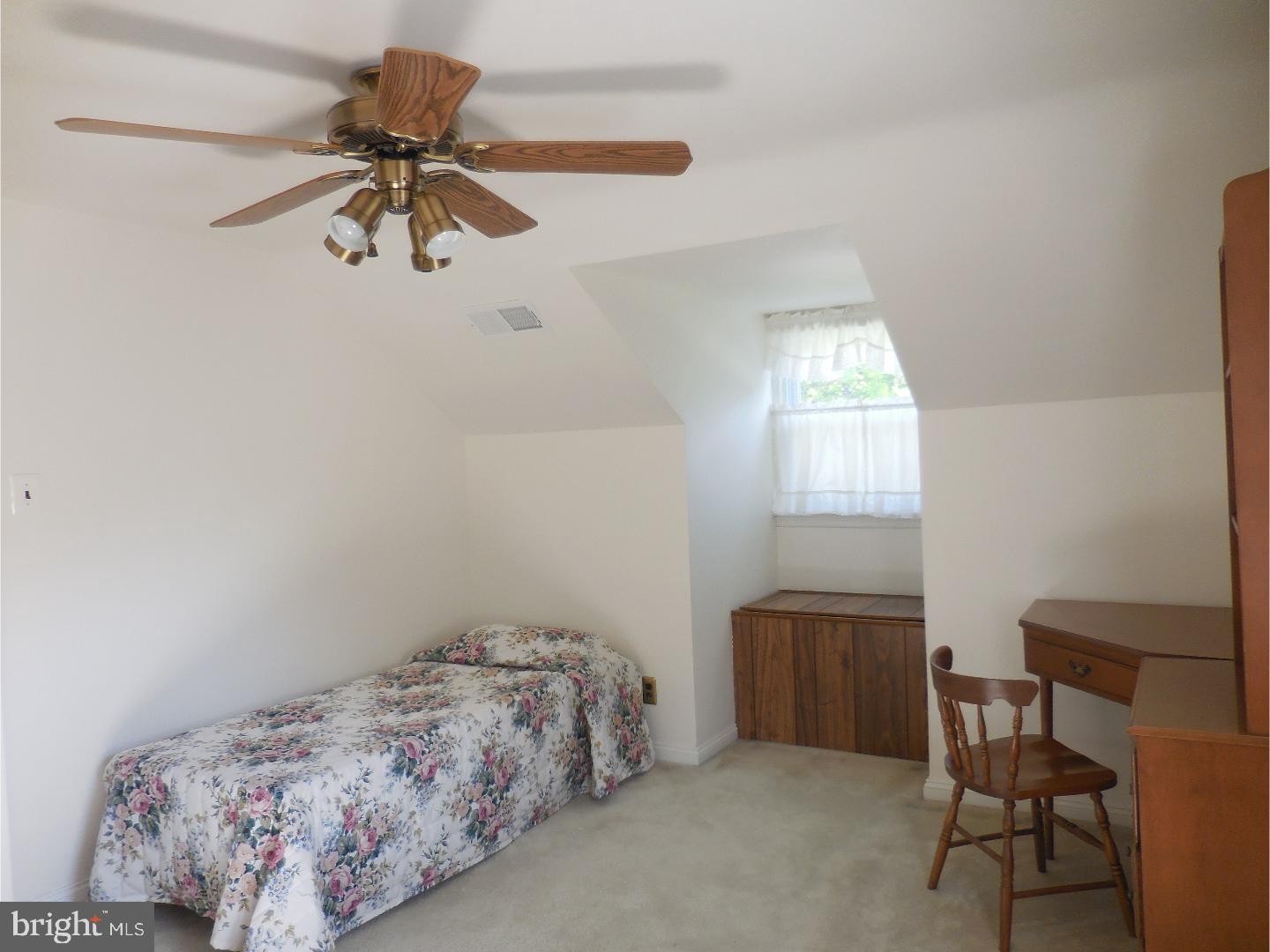 324 Pinecrest Road Springfield, PA 19064 - Photo 13 of 18 Bedroom 3