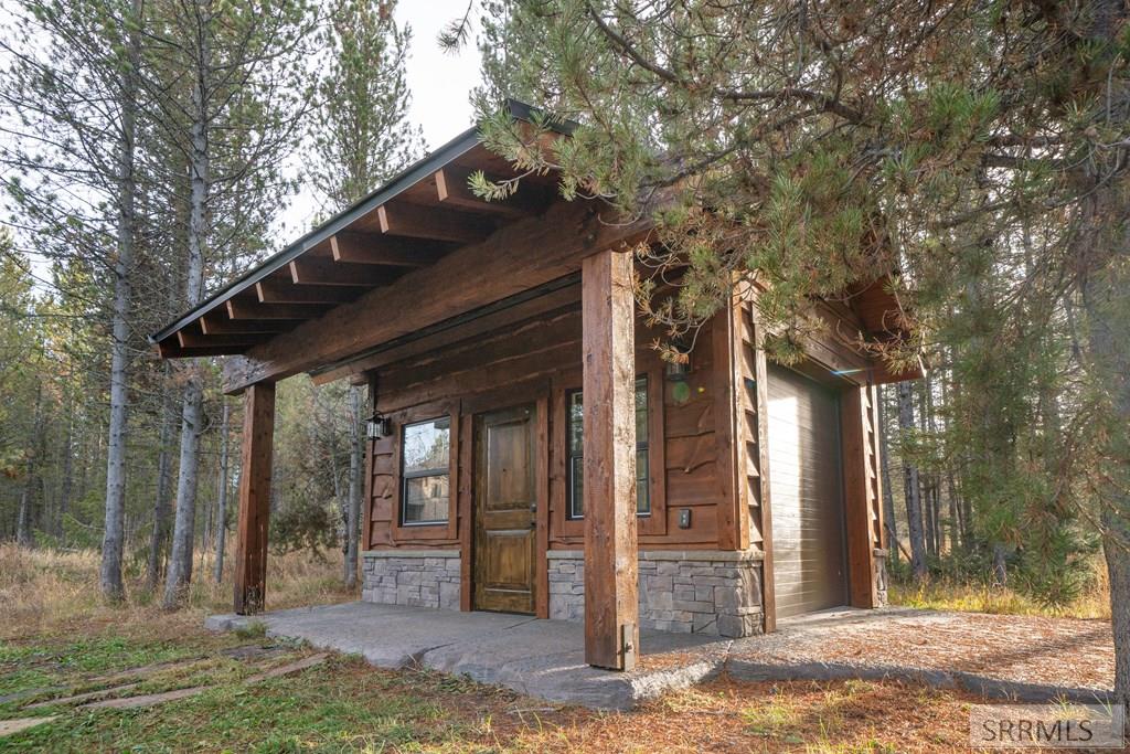 3653 Redtail Street Island Park, ID 83429 - Photo 8 of 80