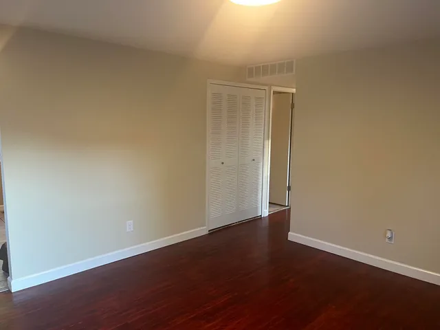 $2,100 | 2 Trowbridge Court, Ann Arbor, MI 48108