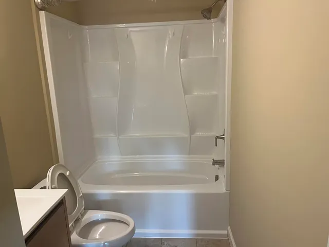 $2,100 | 2 Trowbridge Court, Ann Arbor, MI 48108