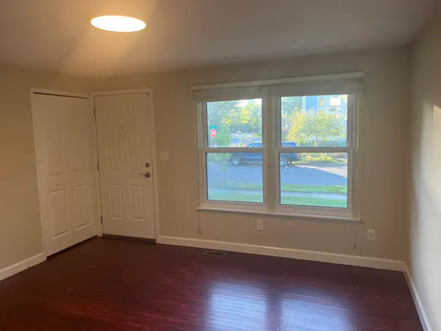 $2,100 | 2 Trowbridge Court, Ann Arbor, MI 48108