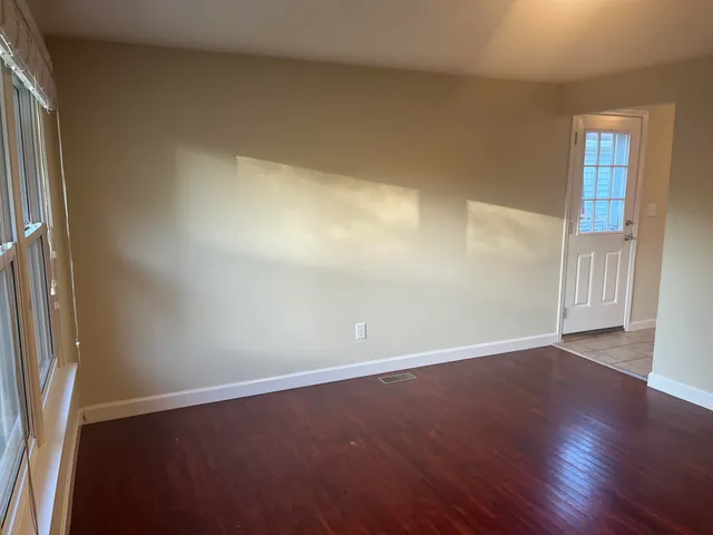 $2,100 | 2 Trowbridge Court, Ann Arbor, MI 48108