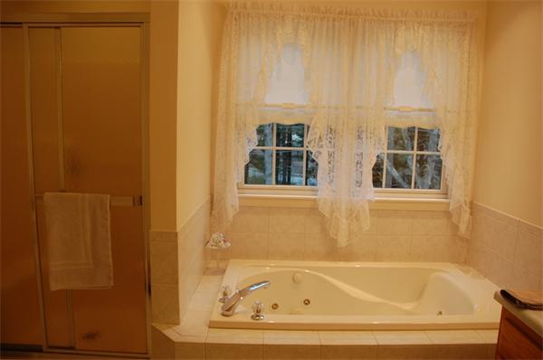 549 Reservoir Road Lunenburg, MA 01462 - Photo 16 of 26 Gallery Image 16