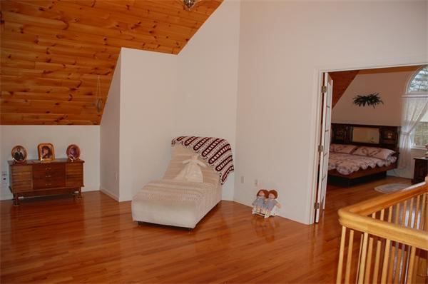 549 Reservoir Road Lunenburg, MA 01462 - Photo 19 of 26 Gallery Image 19