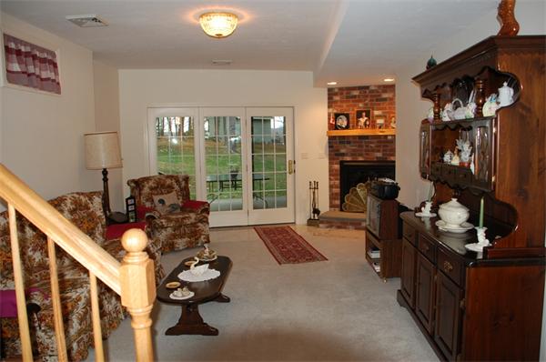549 Reservoir Road Lunenburg, MA 01462 - Photo 23 of 26 Gallery Image 23