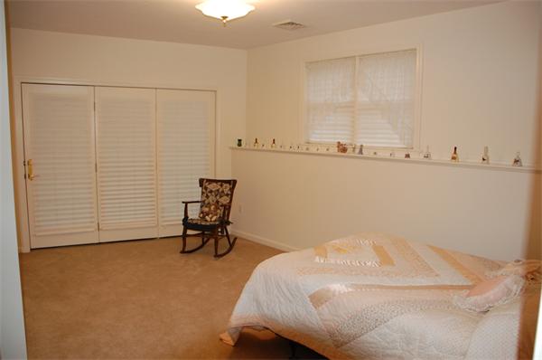 549 Reservoir Road Lunenburg, MA 01462 - Photo 25 of 26 Gallery Image 25
