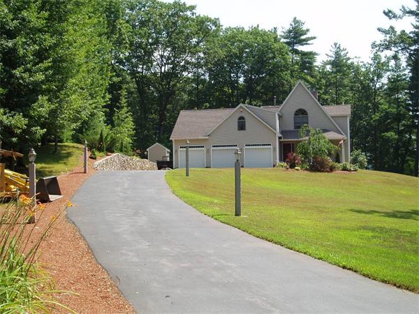 549 Reservoir Road Lunenburg, MA 01462 - Photo 3 of 26 Gallery Image 3