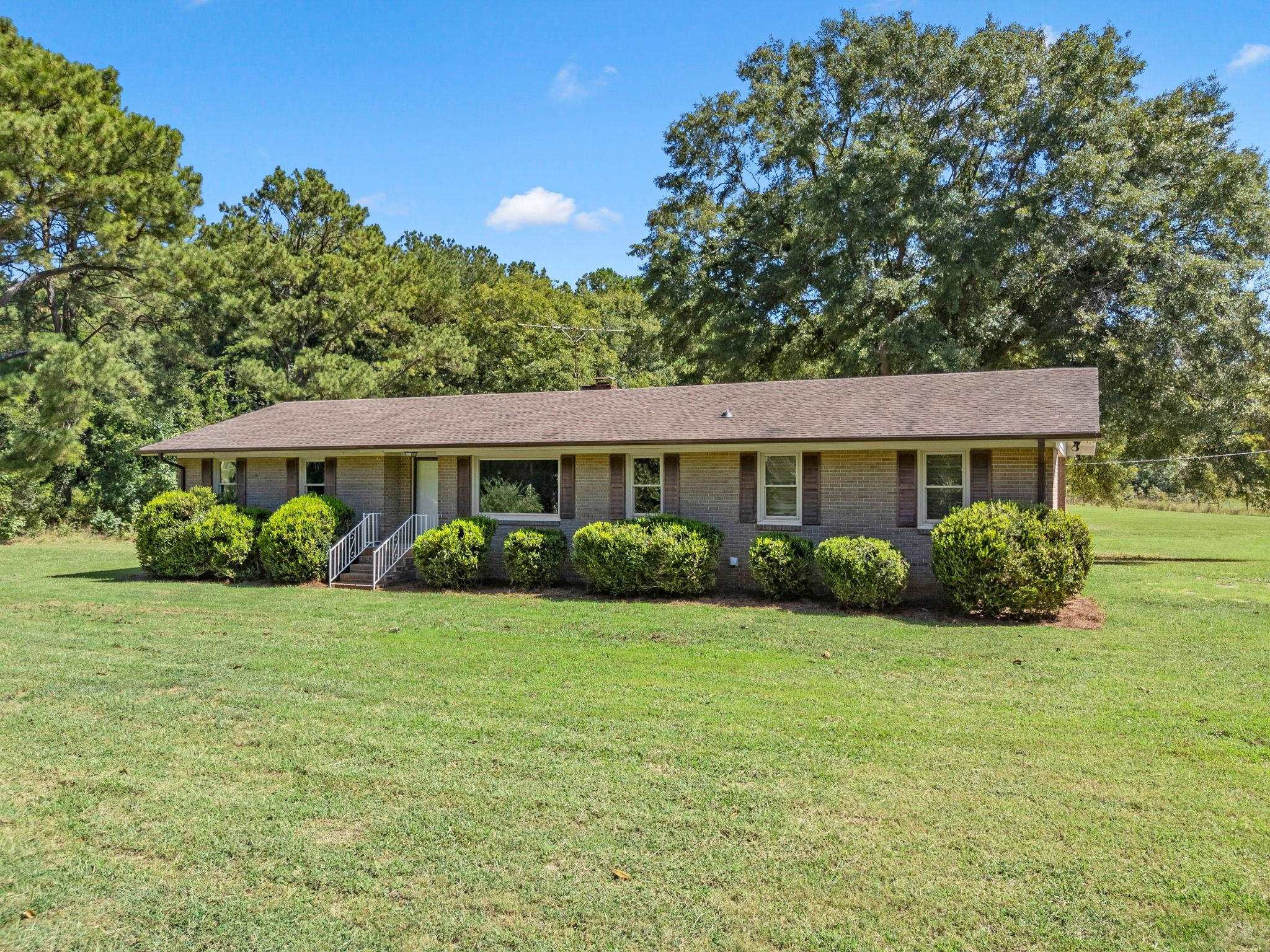 109 Lanford Road Enoree, SC 29335 - Photo 5 of 41 Gallery Image 5