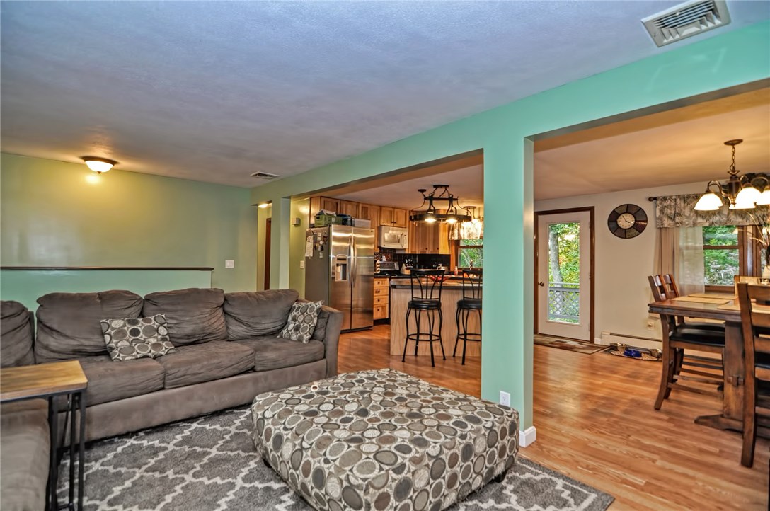63 High Ridge Drive Cumberland, RI 02864 - Photo 14 of 33