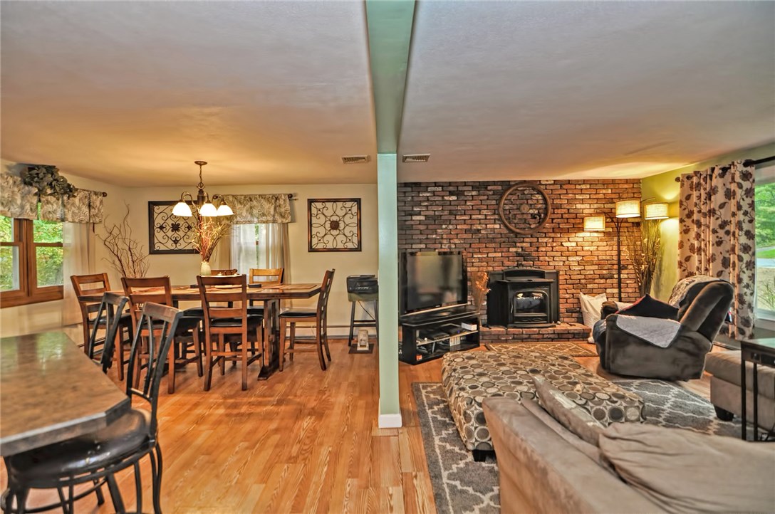 63 High Ridge Drive Cumberland, RI 02864 - Photo 10 of 33