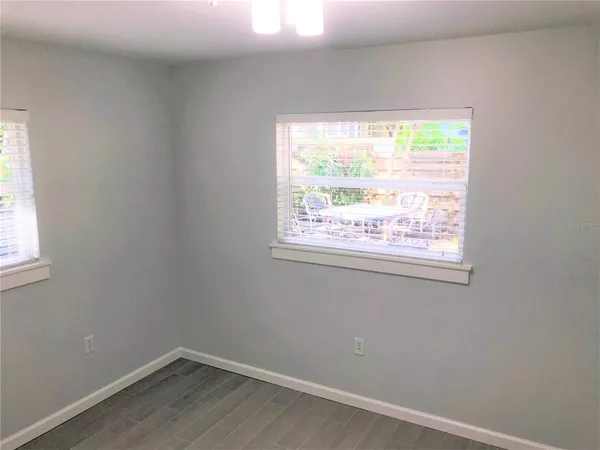 $2,000 | 2541 Floyd Street, Sarasota, FL 34239