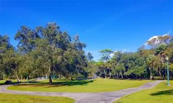 $2,000 | 2541 Floyd Street, Sarasota, FL 34239