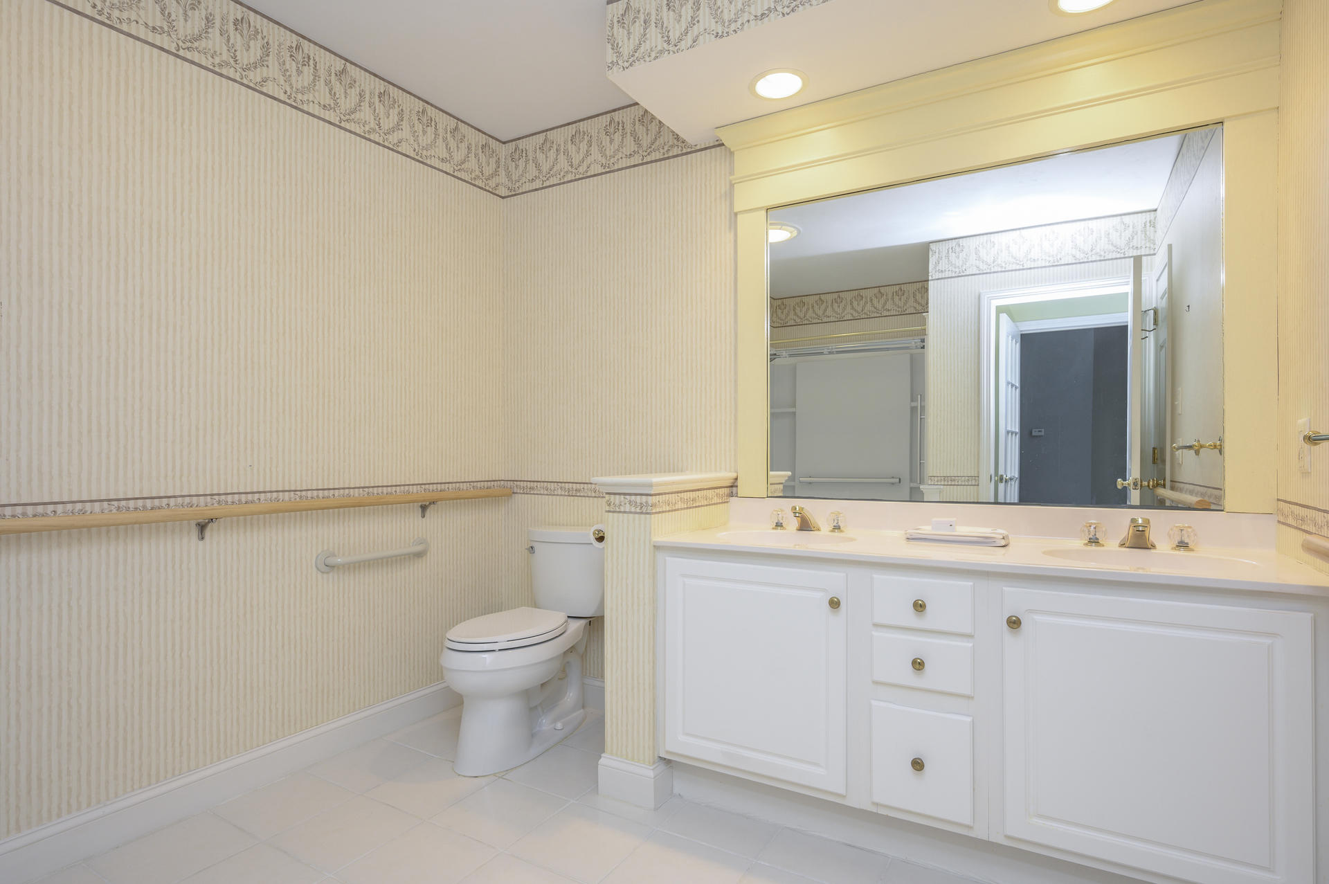 14 Stratford Ridge Mashpee, MA 02649 - Photo 14 of 27 010-photo-master-bathroom-7932496