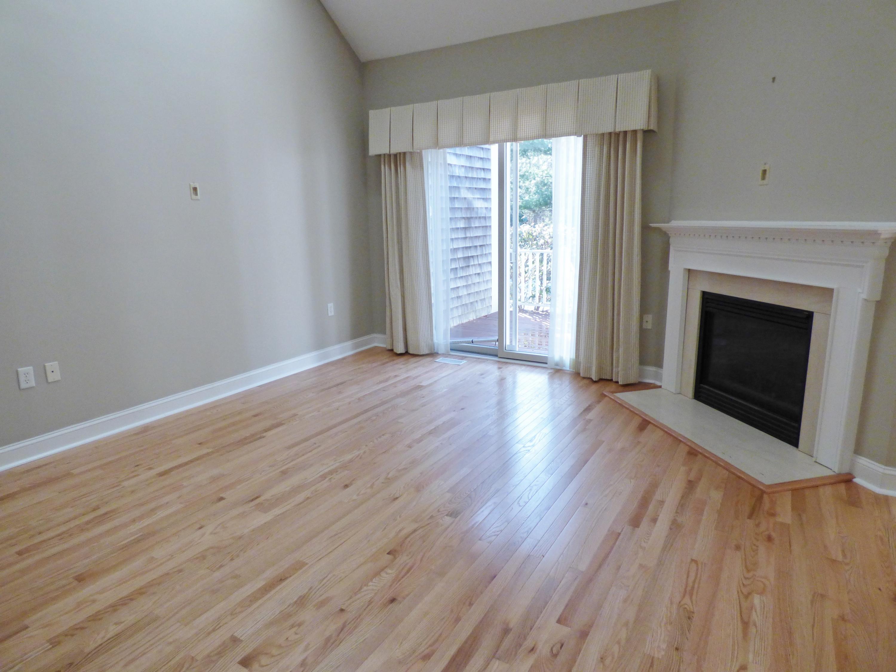 14 Stratford Ridge Mashpee, MA 02649 - Photo 4 of 27 P1040162