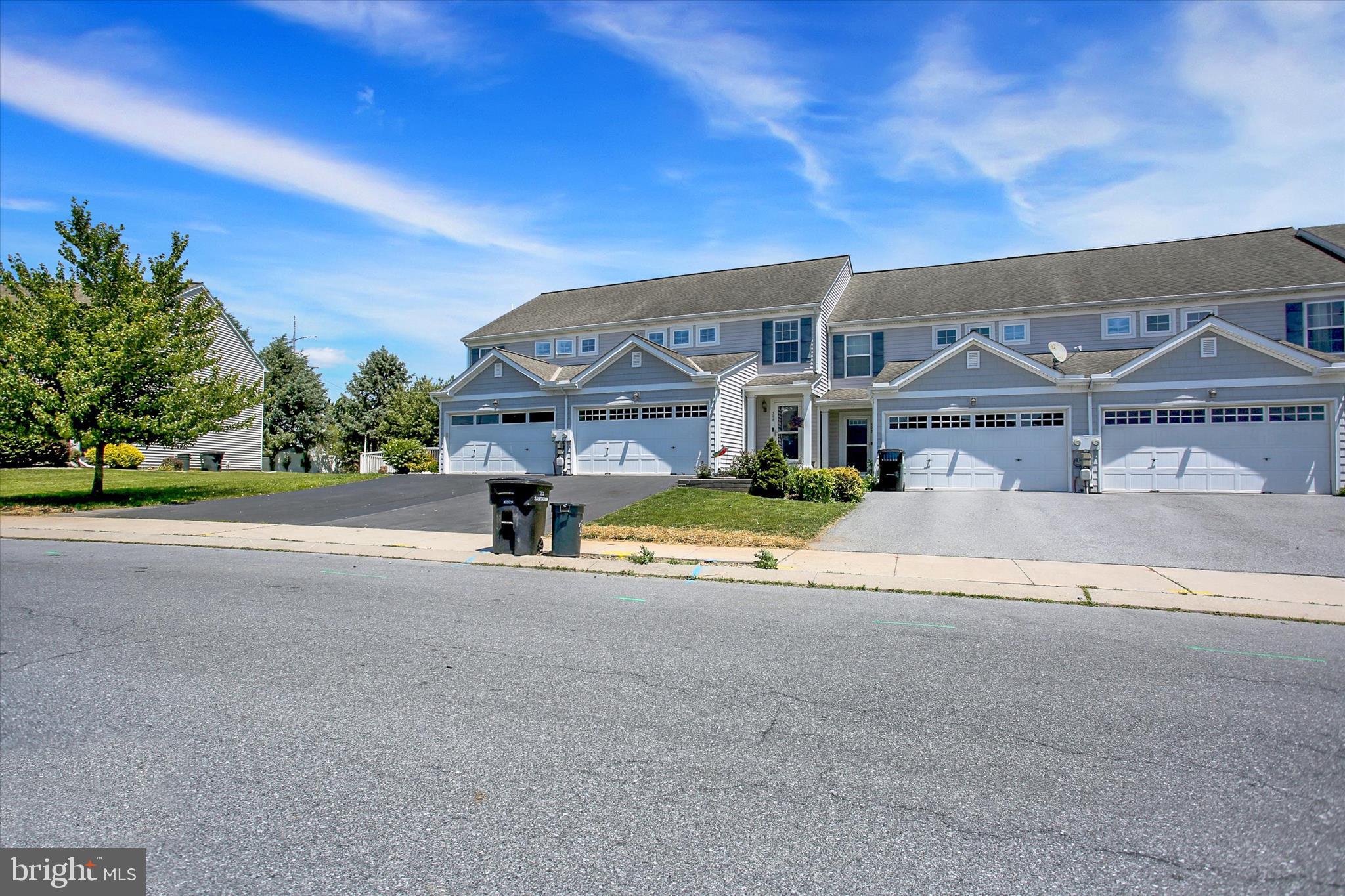596 Fox Ridge Lane Lebanon, PA 17042 - Photo 2 of 31 Gallery Image 2