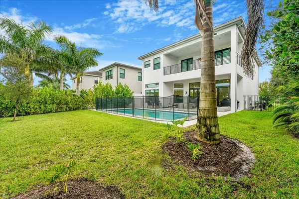 $17,950 | 9093 Chauvet Way, Boca Raton, FL 33496