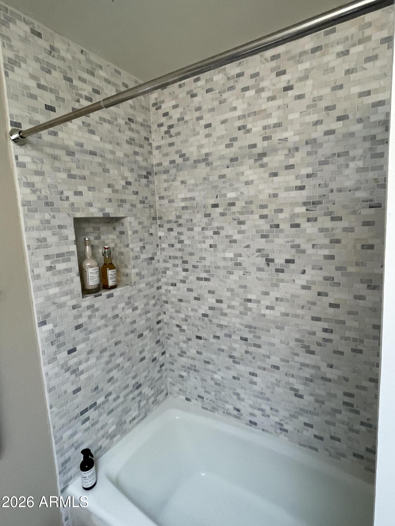 2701 East Cactus Road Phoenix, AZ 85028 - Photo 18 of 57