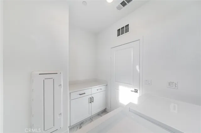 $4,600 | 241 Culture, Irvine, CA 92618