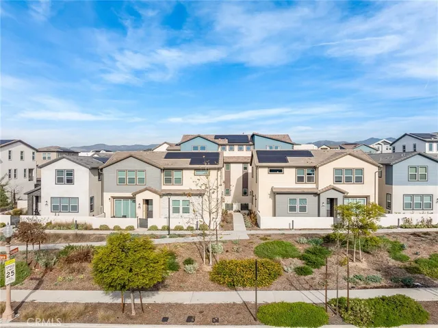 $4,600 | 241 Culture, Irvine, CA 92618