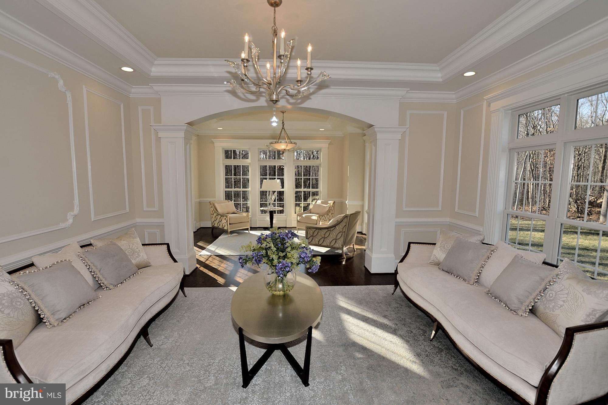 680 Springvale Road Great Falls, VA 22066 - Photo 4 of 30 Living Room