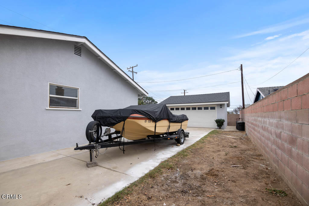 9195 Harvard Street Rancho Cucamonga, CA 91730 - Photo 33 of 37 a living room with furniture