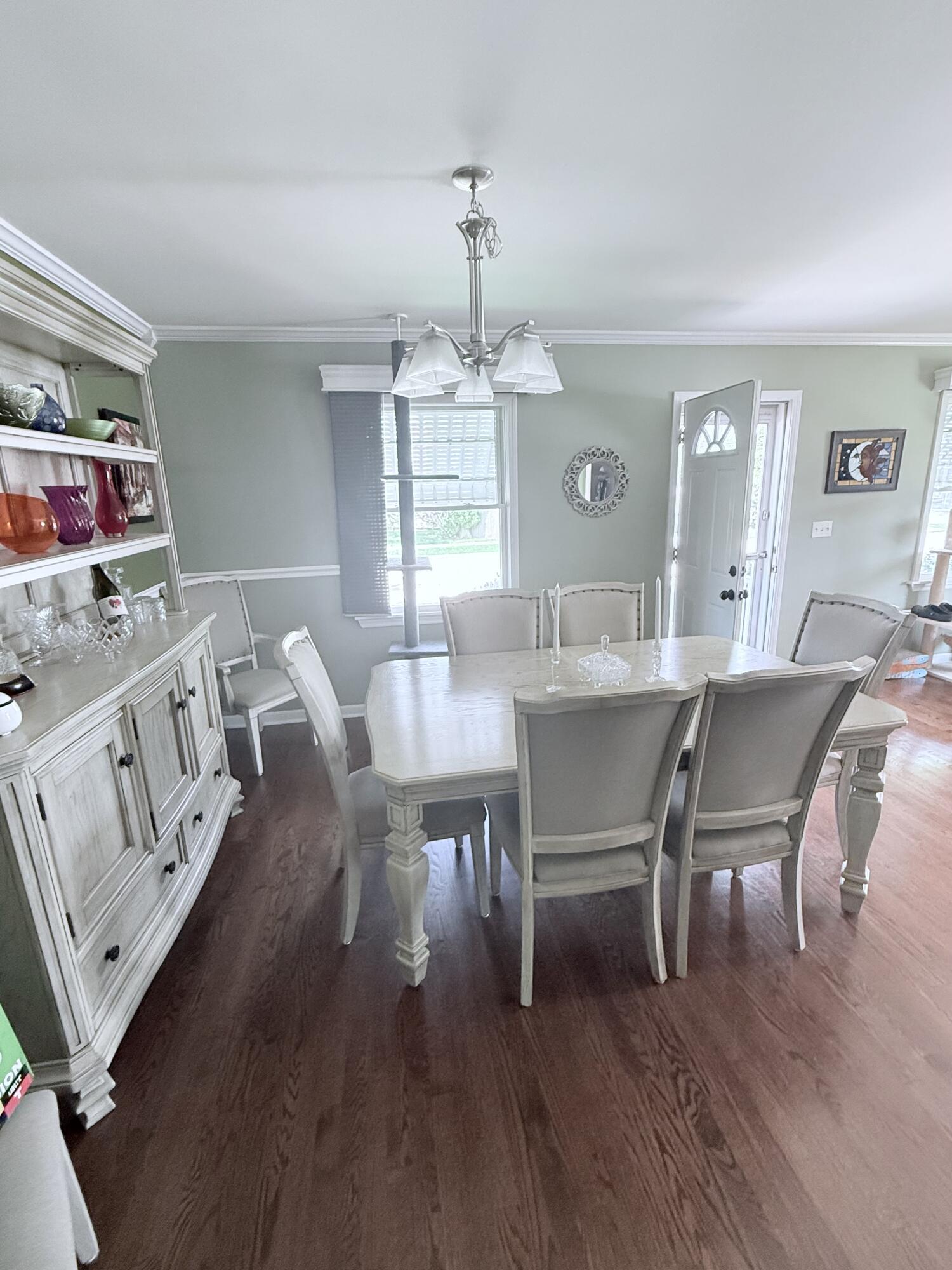 1826 26th Street Kenosha, WI 53140 - Photo 9 of 47 Dining room