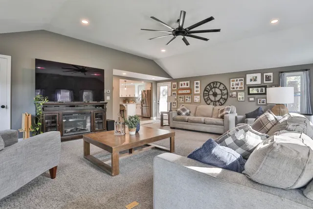 $659,000 | 1 Joan Street, Derry, NH 03038