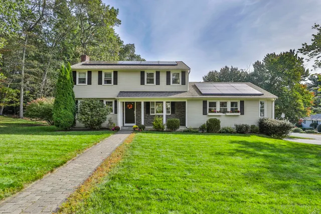 $659,000 | 1 Joan Street, Derry, NH 03038