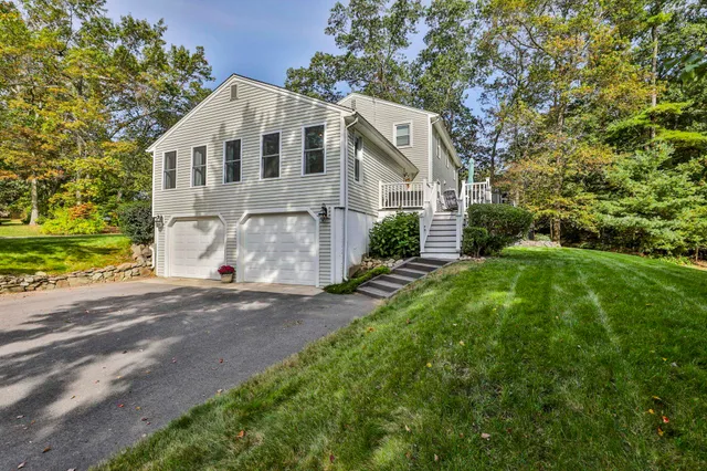 $659,000 | 1 Joan Street, Derry, NH 03038