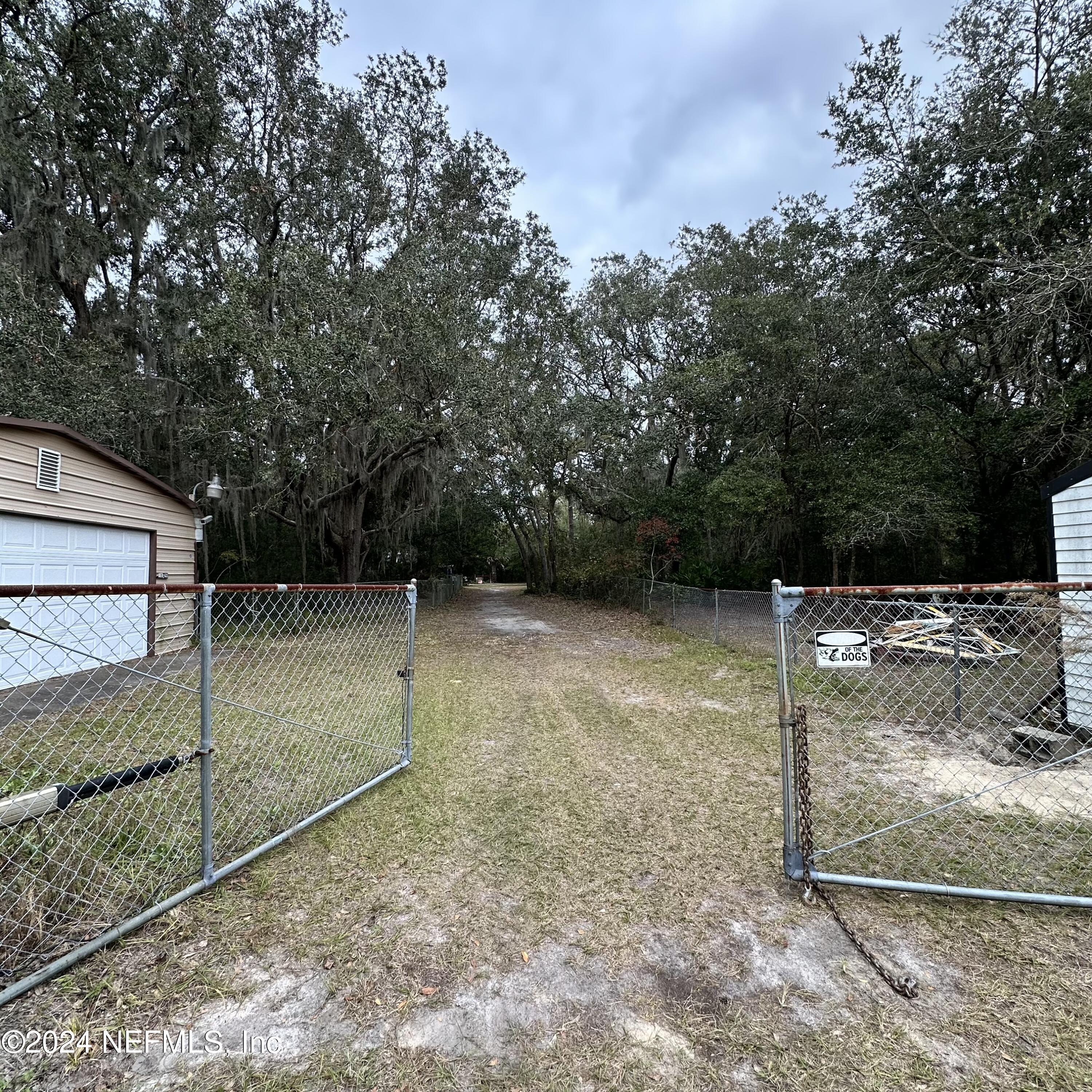 7181 Cedar Point Road Jacksonville, FL 32226 - Photo 5 of 40 IMG_0838
