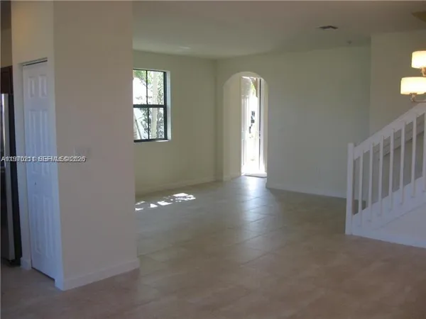 $3,300 | 16585 Southwest 42nd Way, Unit 16585, Miami, FL 33185